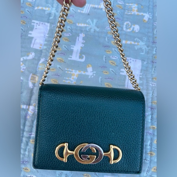 Gucci Zumi Black Wristlet - Picture 3 of 14